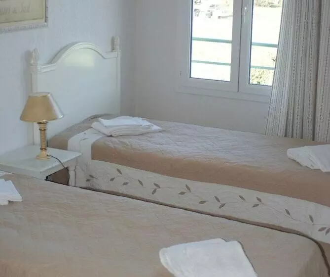 Отель Résidence Lagrange Vacances Les Bastides Des Chaumettes