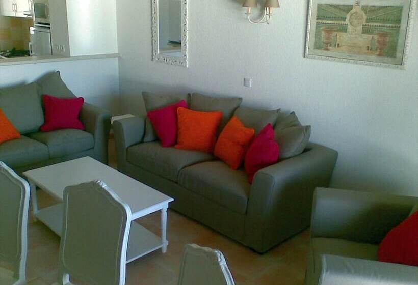 호텔 Résidence Lagrange Vacances Les Bastides Des Chaumettes