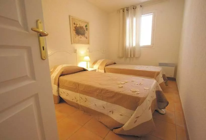 Отель Résidence Lagrange Vacances Les Bastides Des Chaumettes