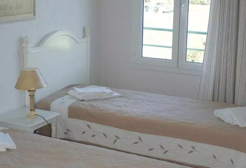 Отель Résidence Lagrange Vacances Les Bastides Des Chaumettes