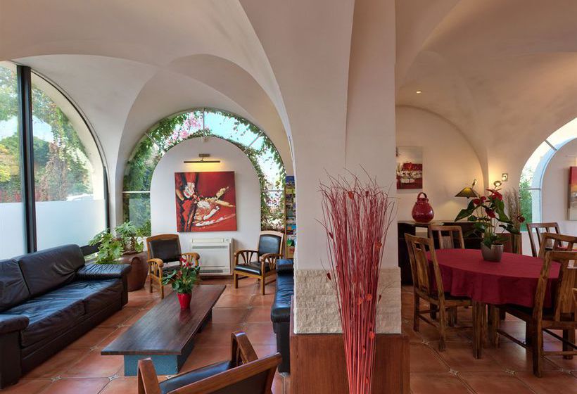 בית מלון כפרי Dauphin Blanc