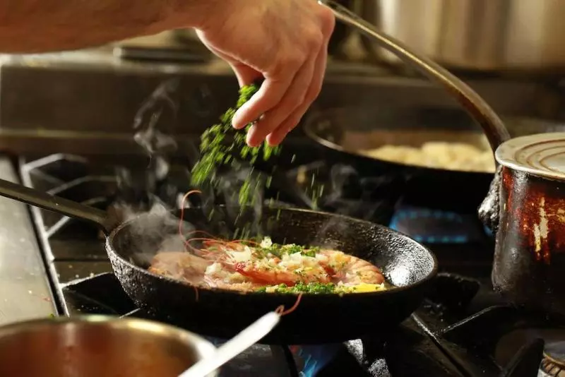 Le Konine Hotel & Bar & Restaurant