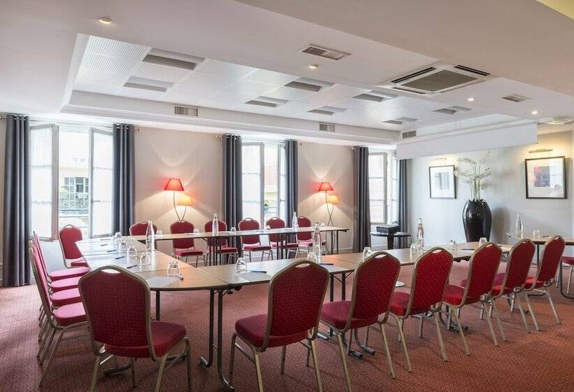 Hotel Le Plessis Grand