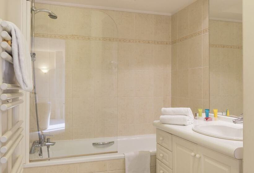 Hotel Le Plessis Grand