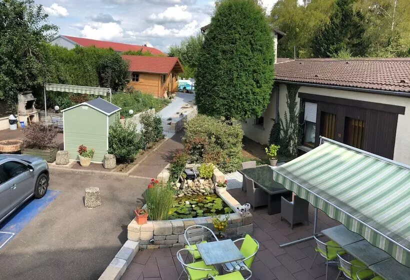 هتل Les Tilleuls Montbeliard Sud Audincourt