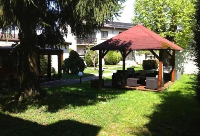 בית מלון כפרי Les Tilleuls Montbeliard Sud Audincourt