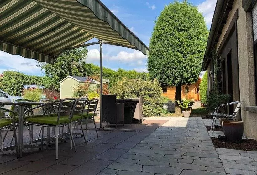 هتل Les Tilleuls Montbeliard Sud Audincourt