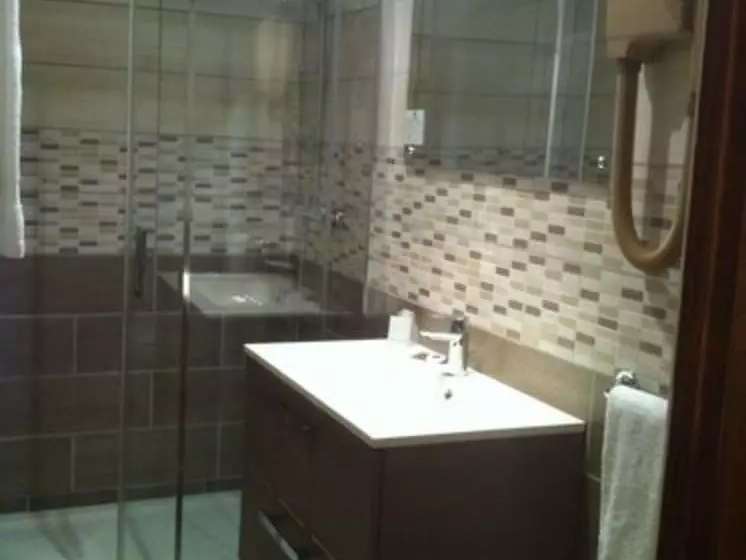 هتل Les Tilleuls Montbeliard Sud Audincourt