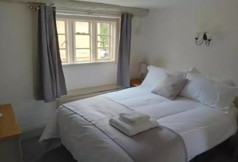 فندق The Red Lion