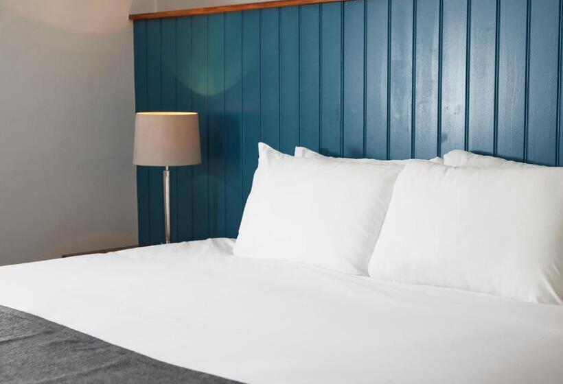 فندق The Longshoot