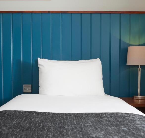 فندق The Longshoot