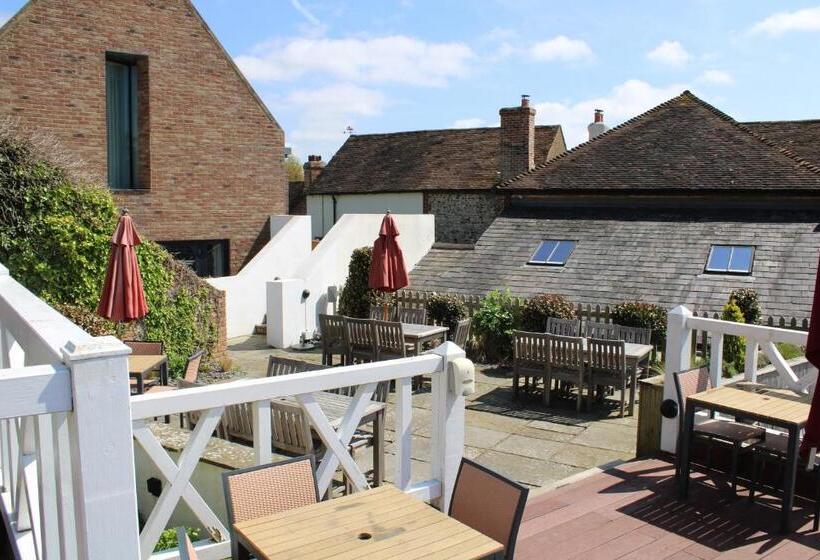 בית מלון כפרי The Marquis Of Granby