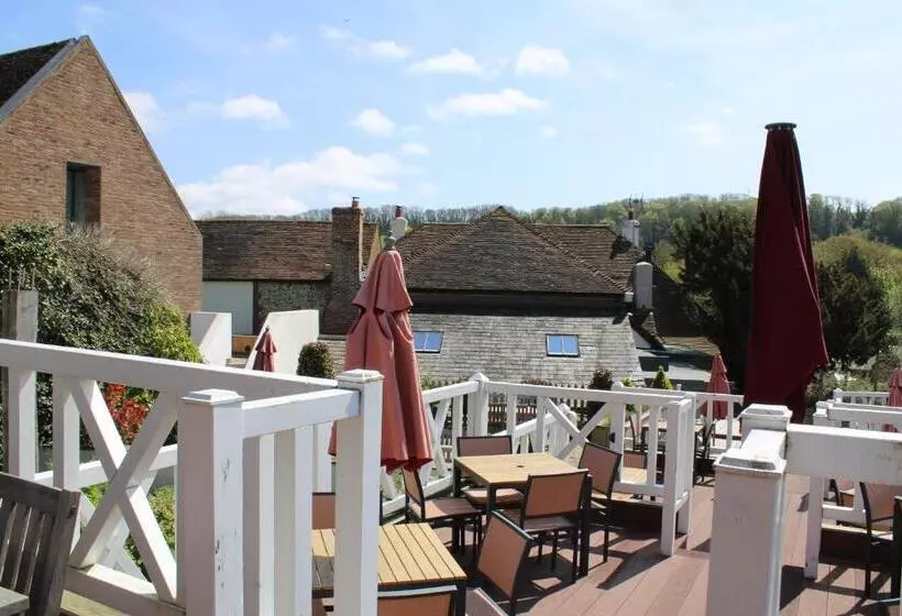 בית מלון כפרי The Marquis Of Granby