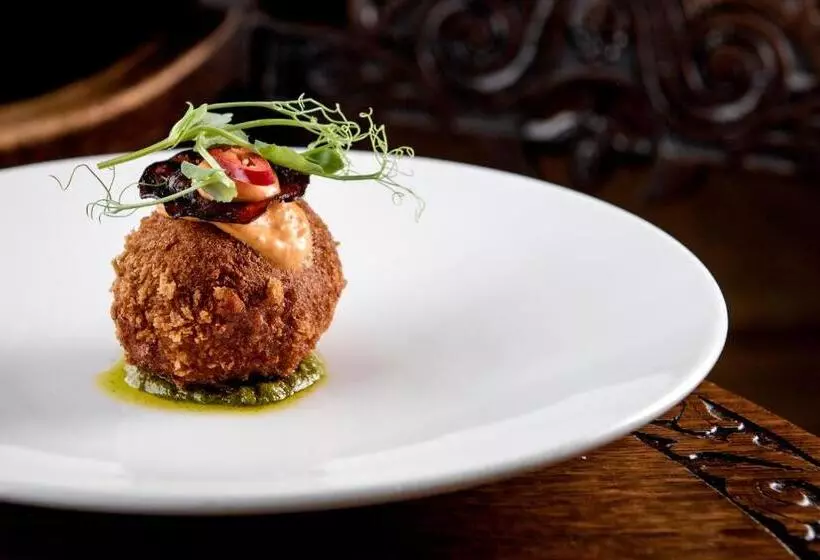 בית מלון כפרי The Marquis Of Granby