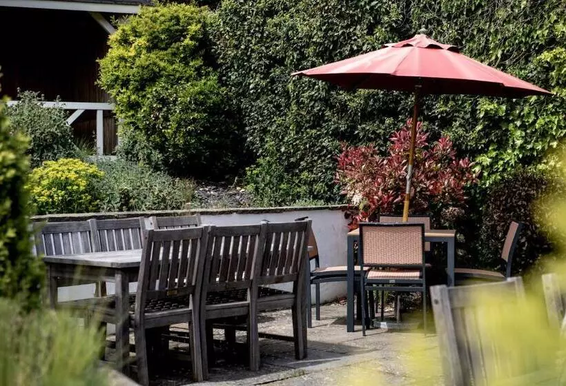 בית מלון כפרי The Marquis Of Granby