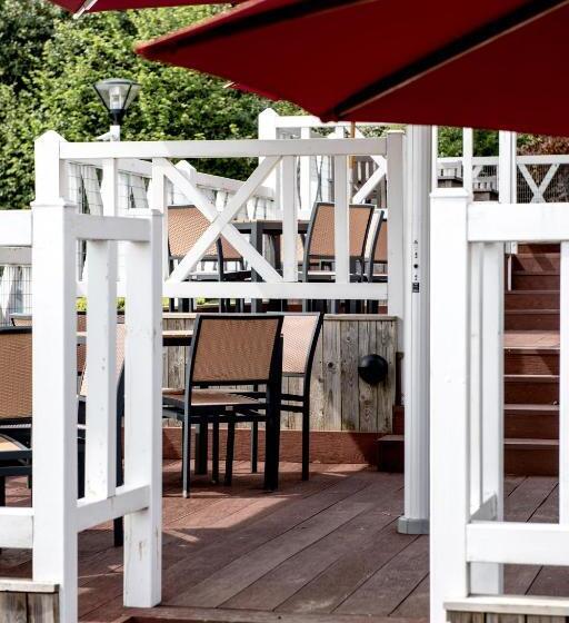 בית מלון כפרי The Marquis Of Granby