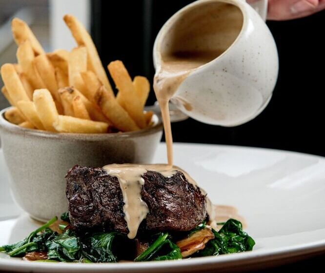 בית מלון כפרי The Marquis Of Granby