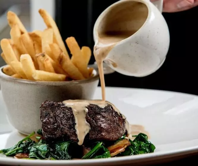 בית מלון כפרי The Marquis Of Granby