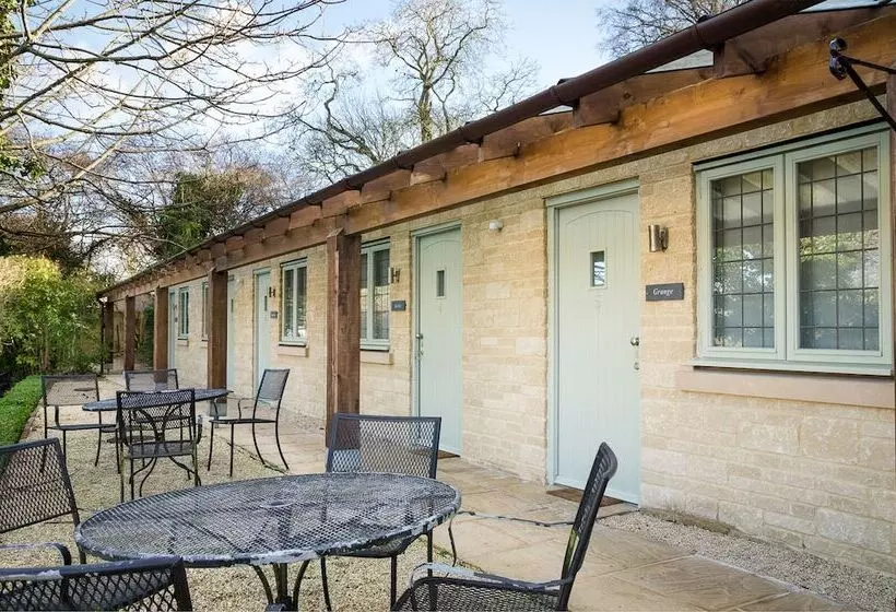 فندق The Old House At Home