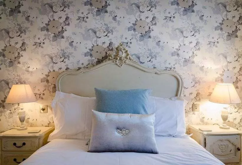 فندق The Old House At Home