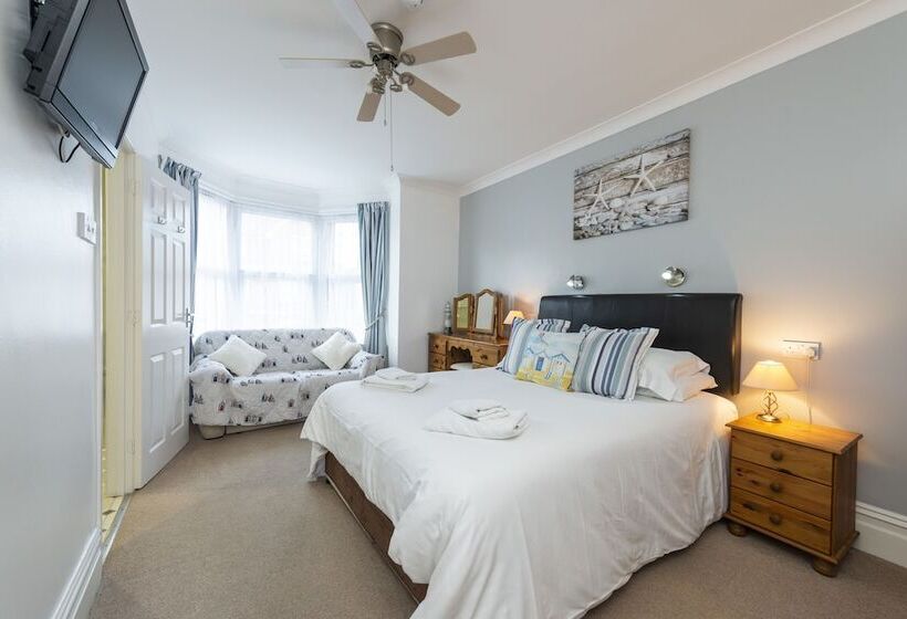 فندق The Pebbles   Adults Only