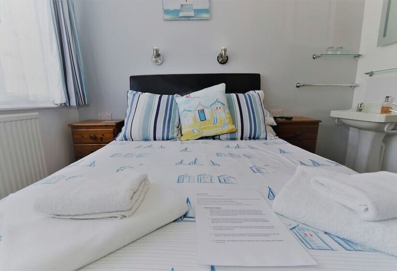 فندق The Pebbles   Adults Only