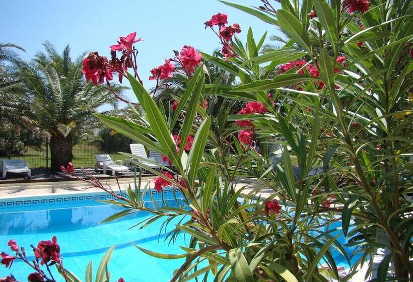 בית מלון כפרי Tropic Hôtel