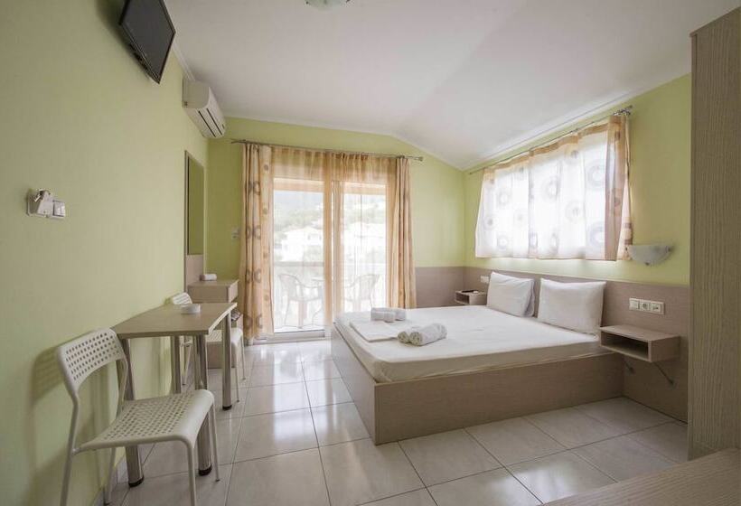 Kanali Village Parga