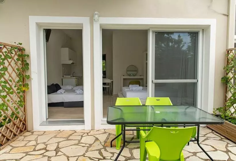 Kanali Village Parga