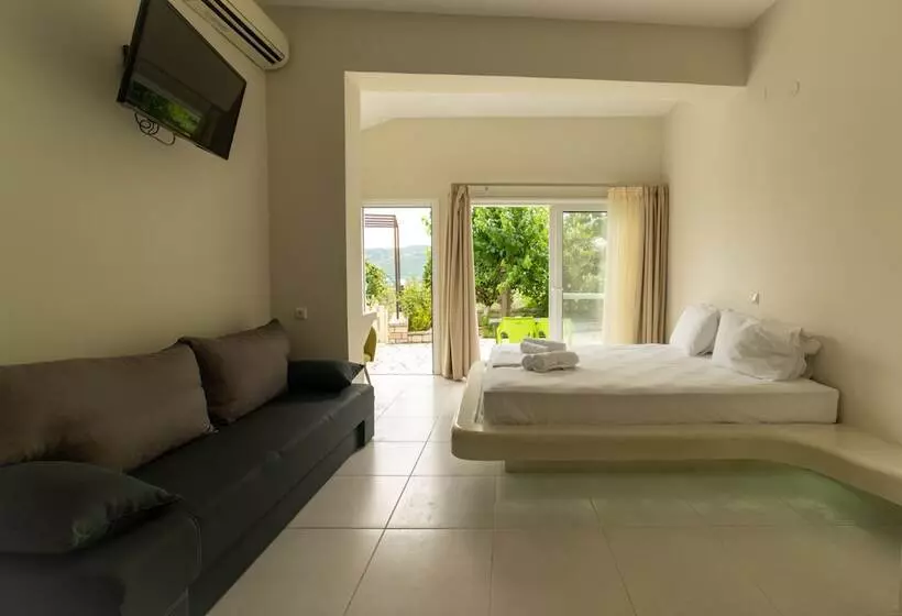 Kanali Village Parga