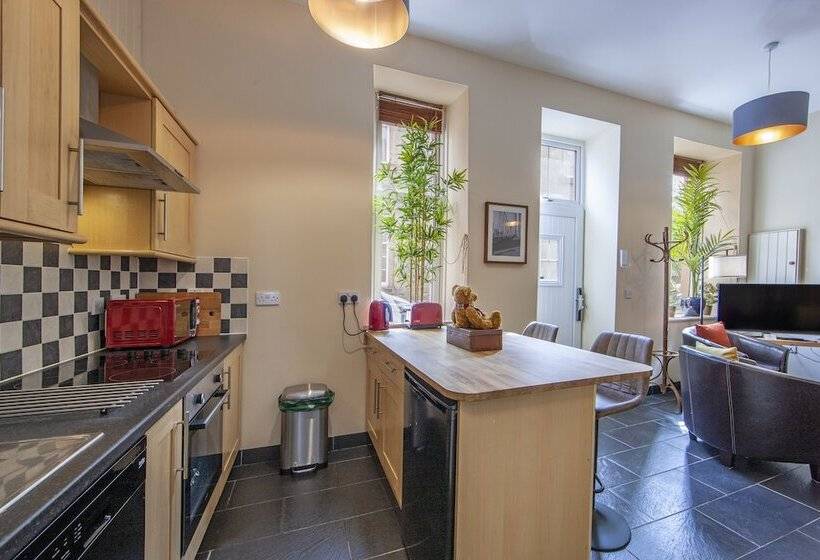 Pensiune Knap Guest House