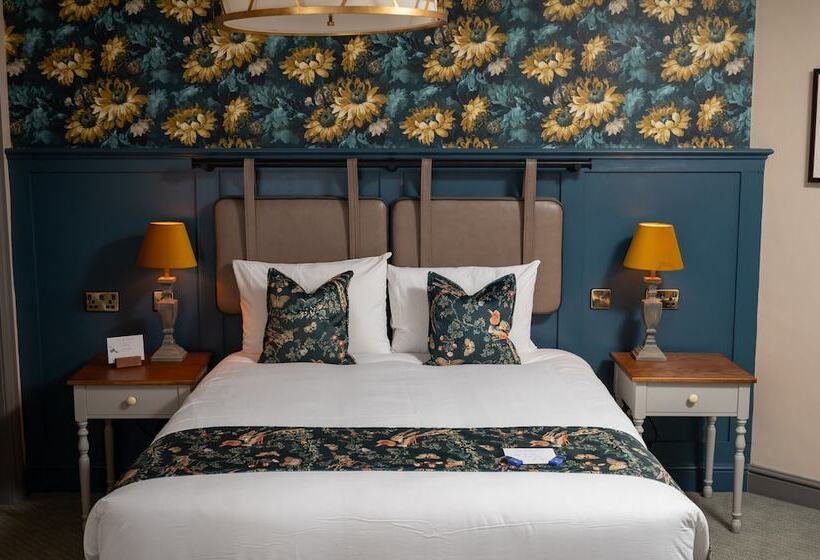 Wheatsheaf Hotel By Chef & Brewer Collection