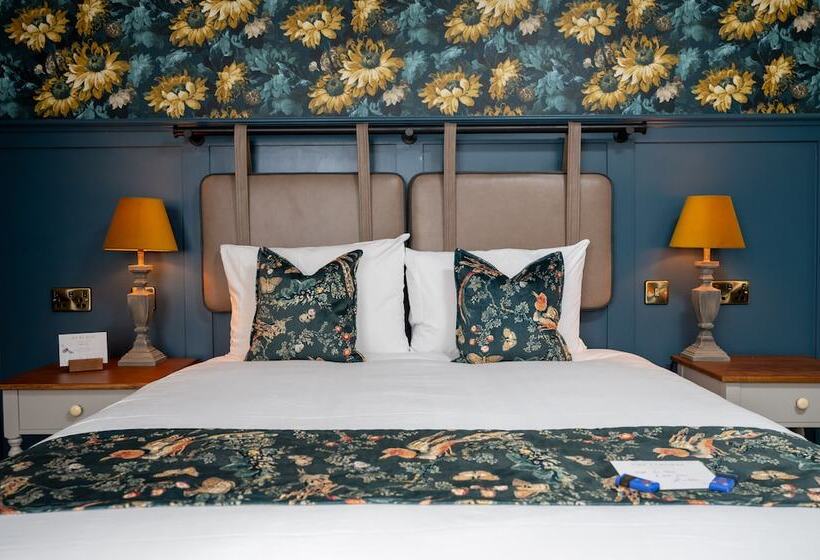 Wheatsheaf Hotel By Chef & Brewer Collection