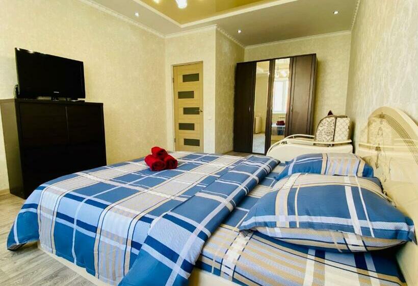 элитная квартира в центре города. рядом керуенсити