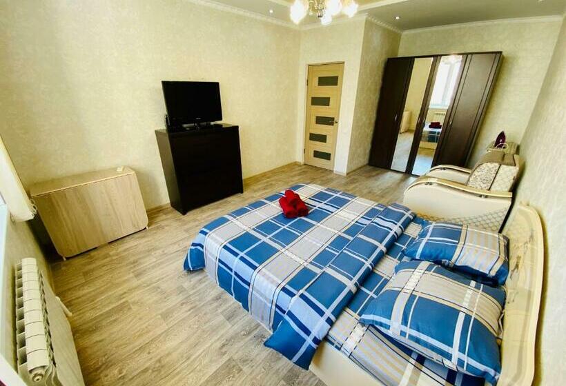 элитная квартира в центре города. рядом керуенсити