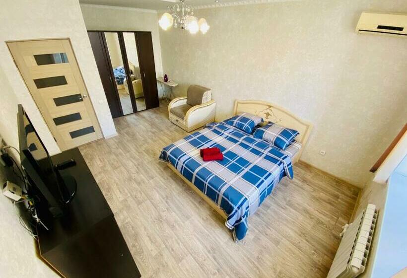 элитная квартира в центре города. рядом керуенсити