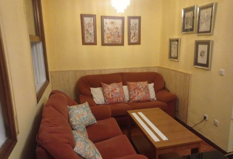 Acogedor Y Luminoso Piso Céntrico