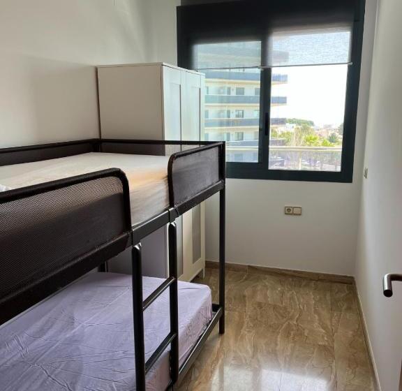 Apartamento, Piscina Y Jardín