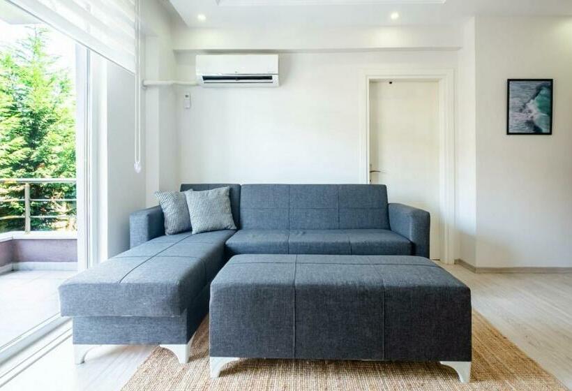 Charming Flat With Balcony In Sapanca Sakarya