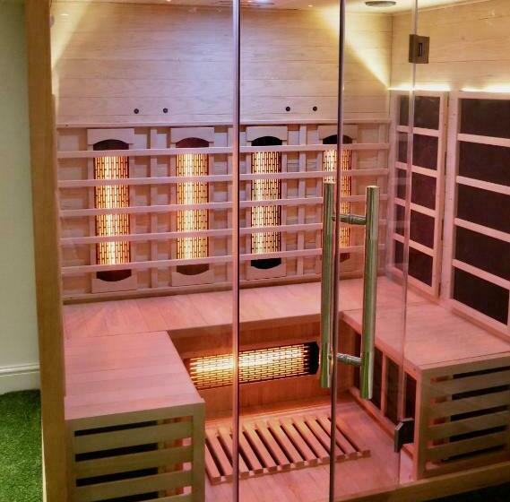 Luxury 3 Bathroom Cinema And Sauna