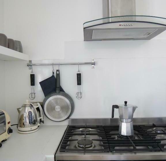 Luxury 3 Bathroom Cinema And Sauna