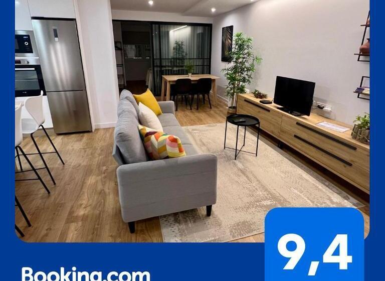 Piso Exclusivo En Vigo Céntrico, Negocios, Confort