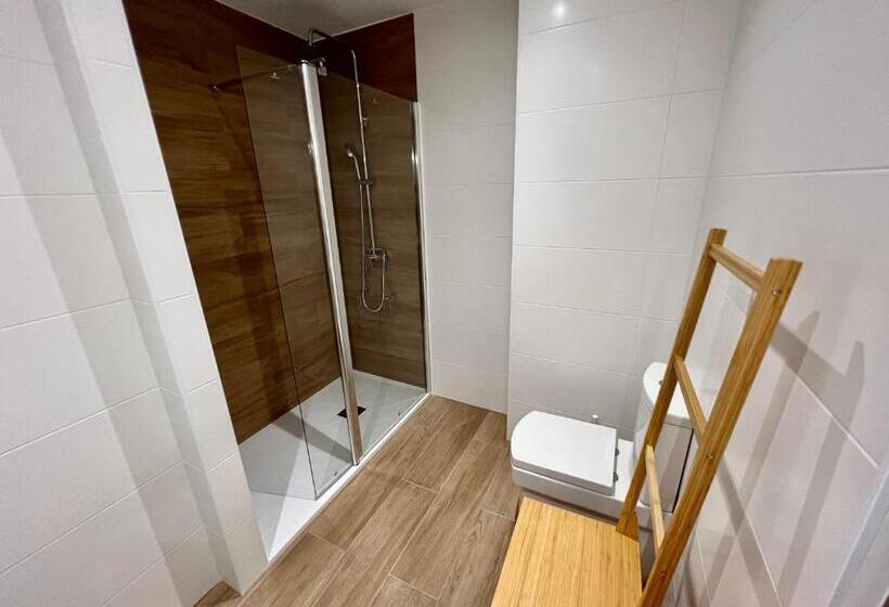 Piso Exclusivo En Vigo Céntrico, Negocios, Confort