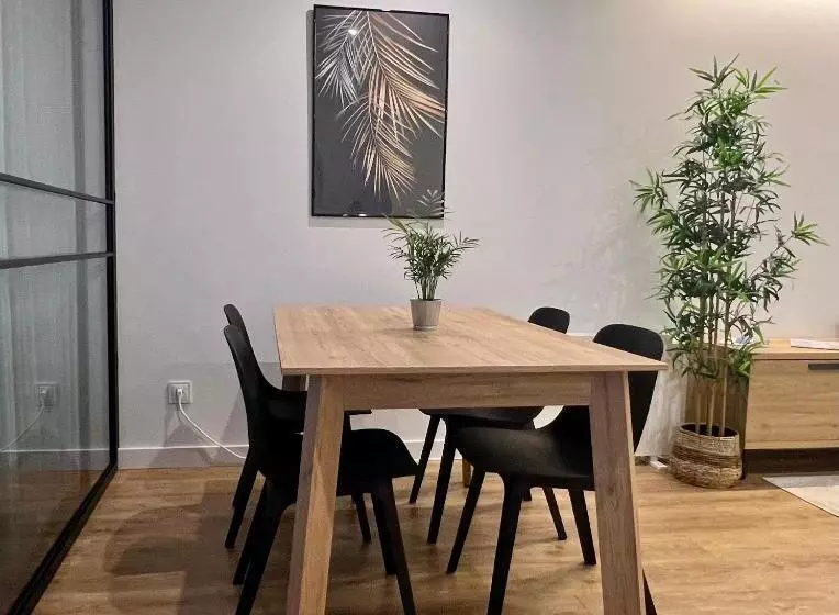 Piso Exclusivo En Vigo Céntrico, Negocios, Confort