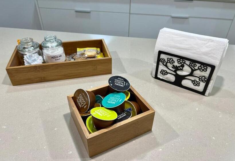 Piso Exclusivo En Vigo Céntrico, Negocios, Confort