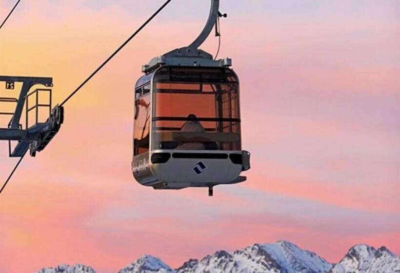 Vail Village King Hotel Room