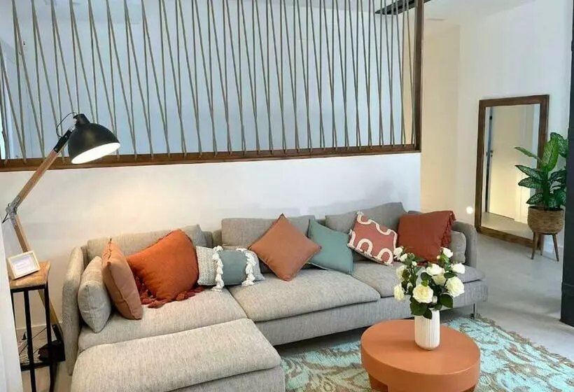 Azul Portmán – Designed For Group