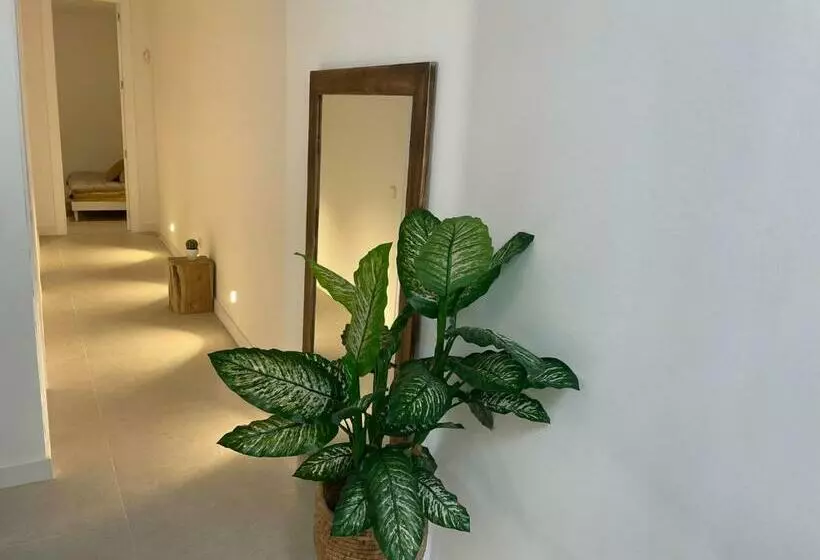 Azul Portmán – Designed For Group