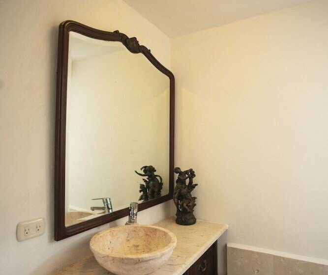 هتل La Reserva Vedado