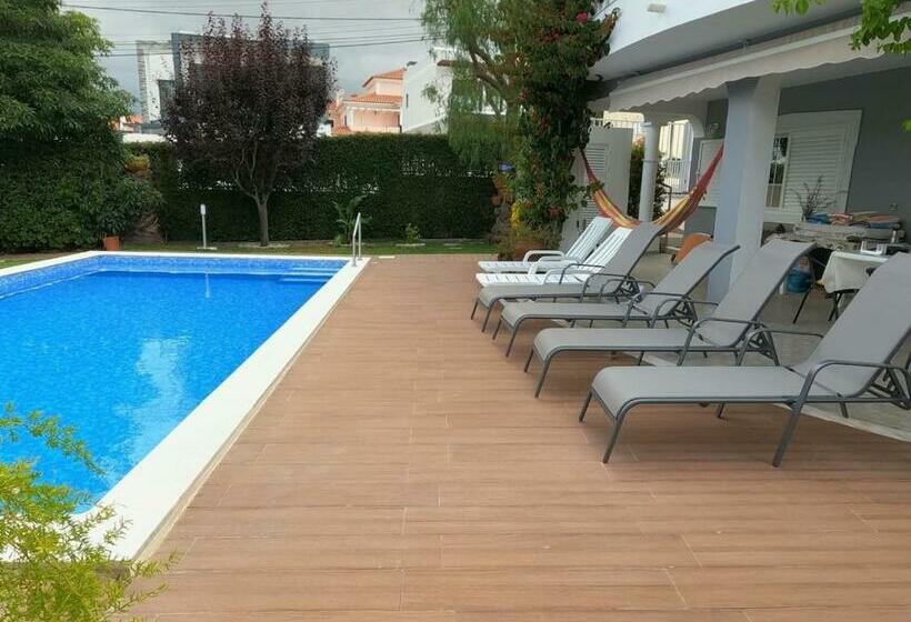 Luxury Apartment 4 Bedrooms Pool In Marisol